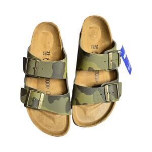 Birkenstock Women's Camo Green Sandals Size: 39 NEW